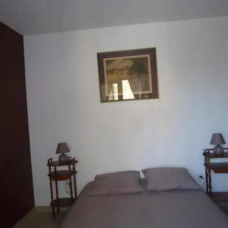 Luna Apartment
